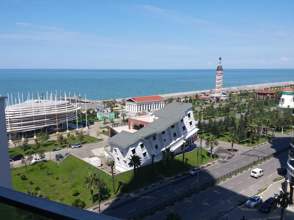Apartment Sea Tower Khimshiashvili 15 Batumi Ngoại thất bức ảnh
